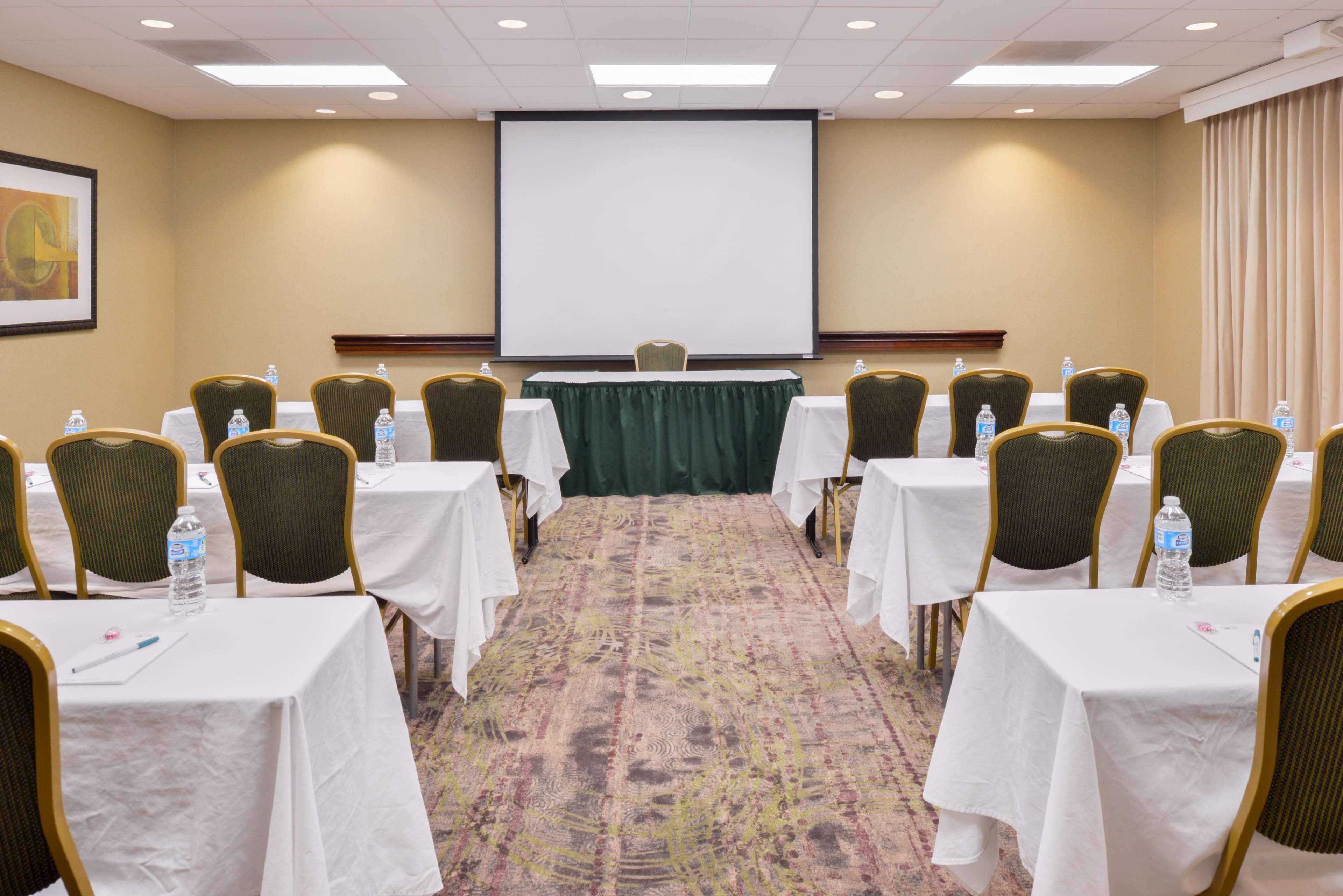 Homewood Suites By Hilton Fresno Eksteriør bilde