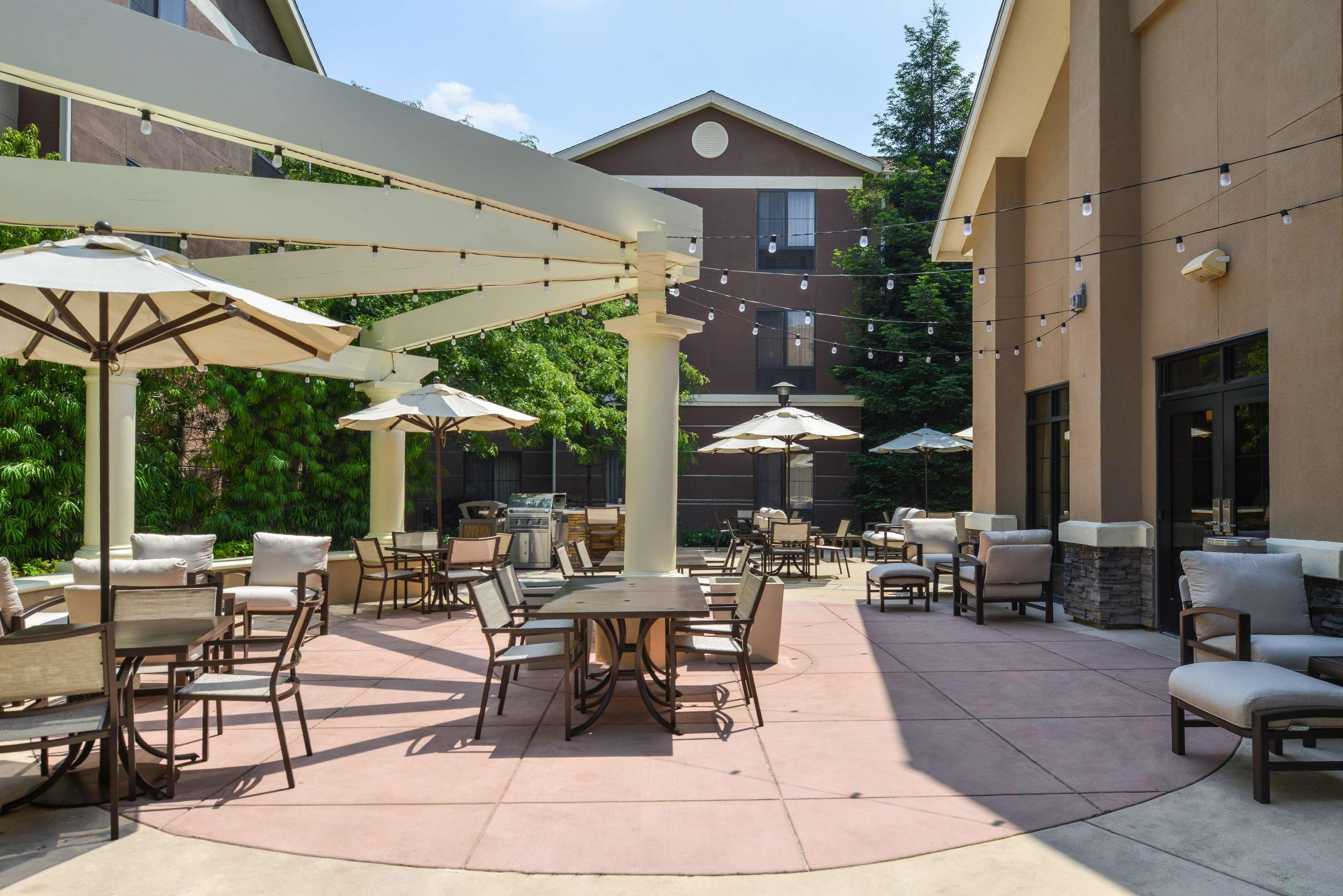 Homewood Suites By Hilton Fresno Eksteriør bilde