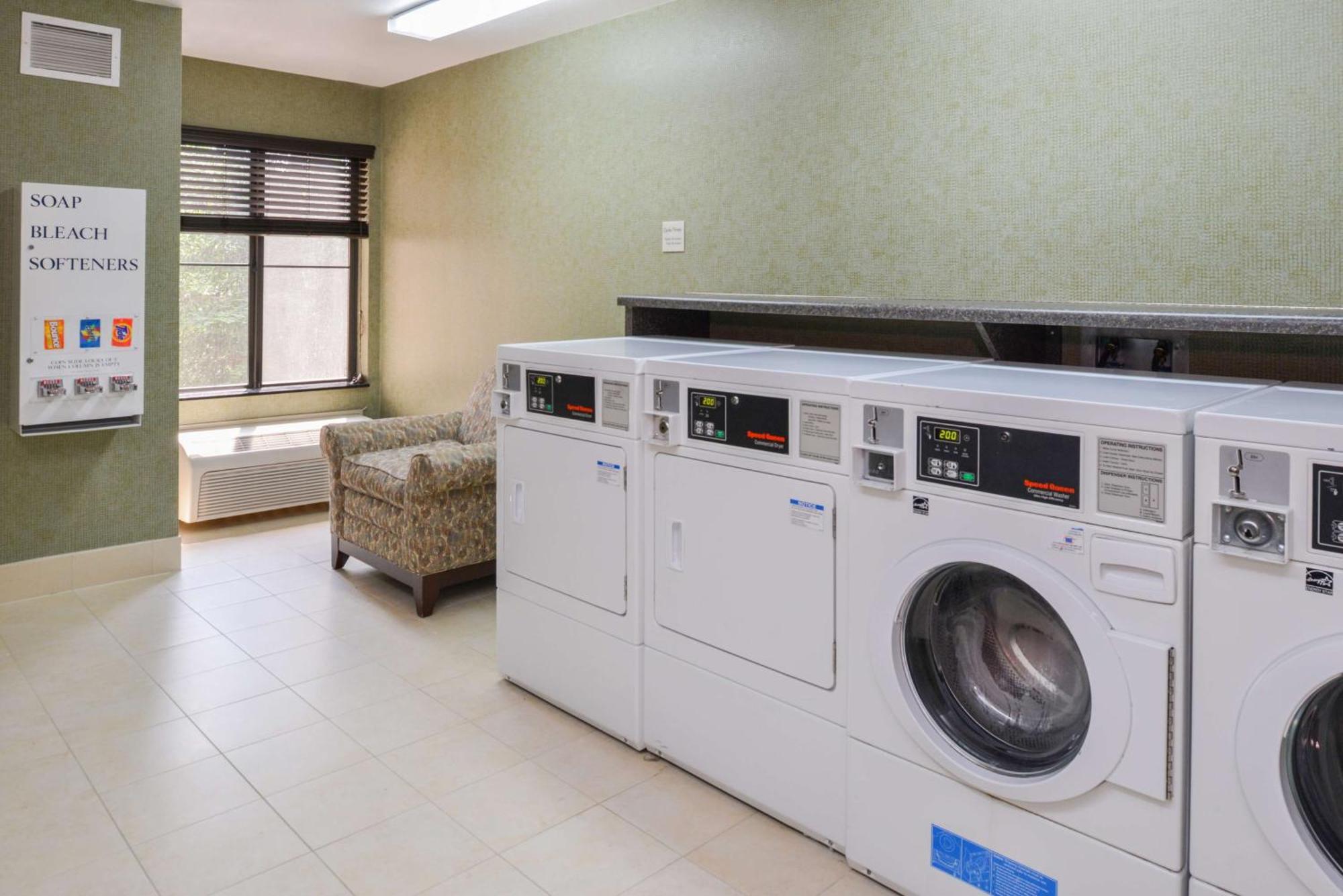 Homewood Suites By Hilton Fresno Eksteriør bilde
